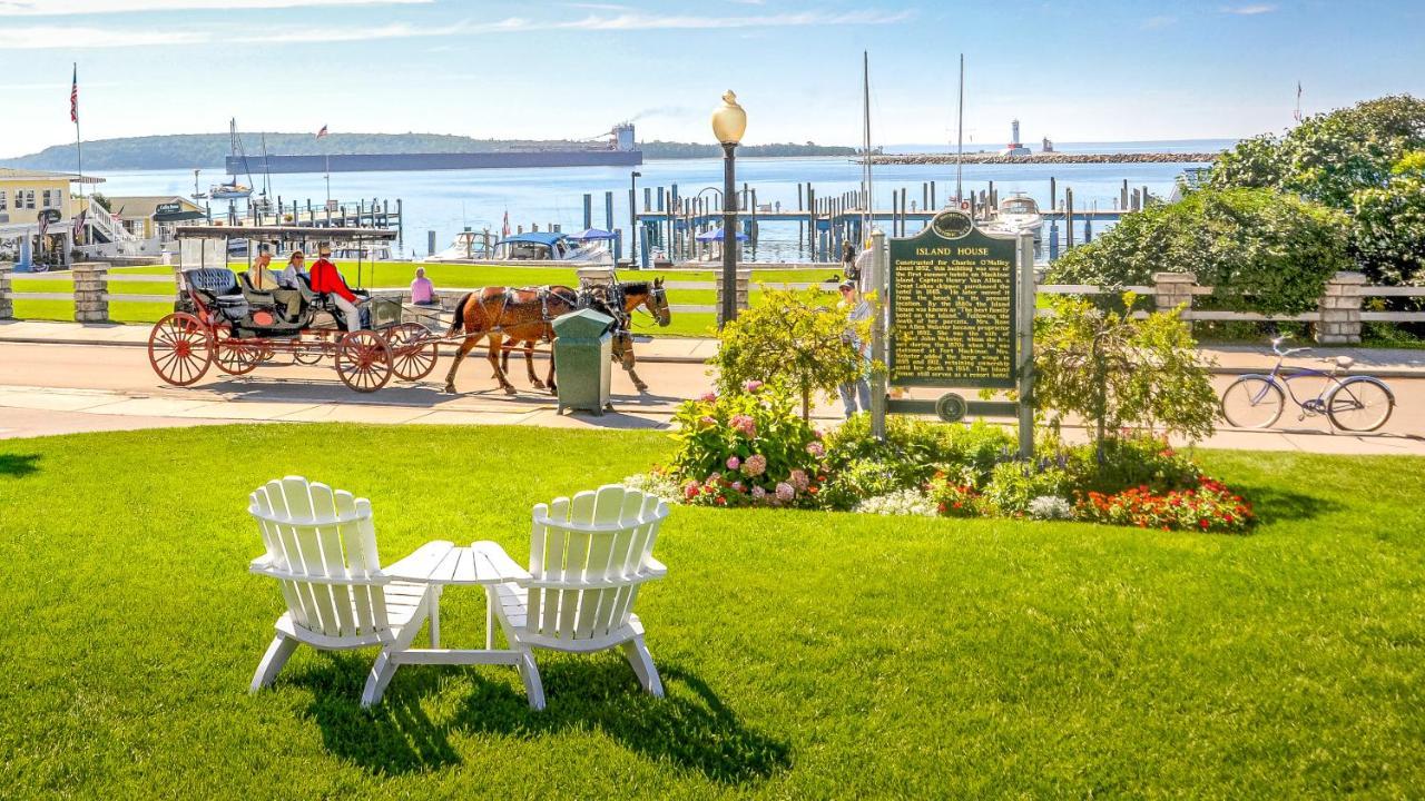 Island House Hotel Макіно-Айленд Екстер'єр фото